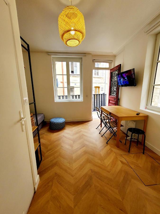 Studio Jeannette Avec Balcon Et Juste A 130 Metres Plage ! Plein Centre ! Wifi - Draps Serviettes Inclus ! トルヴィル＝シュル＝メール エクステリア 写真