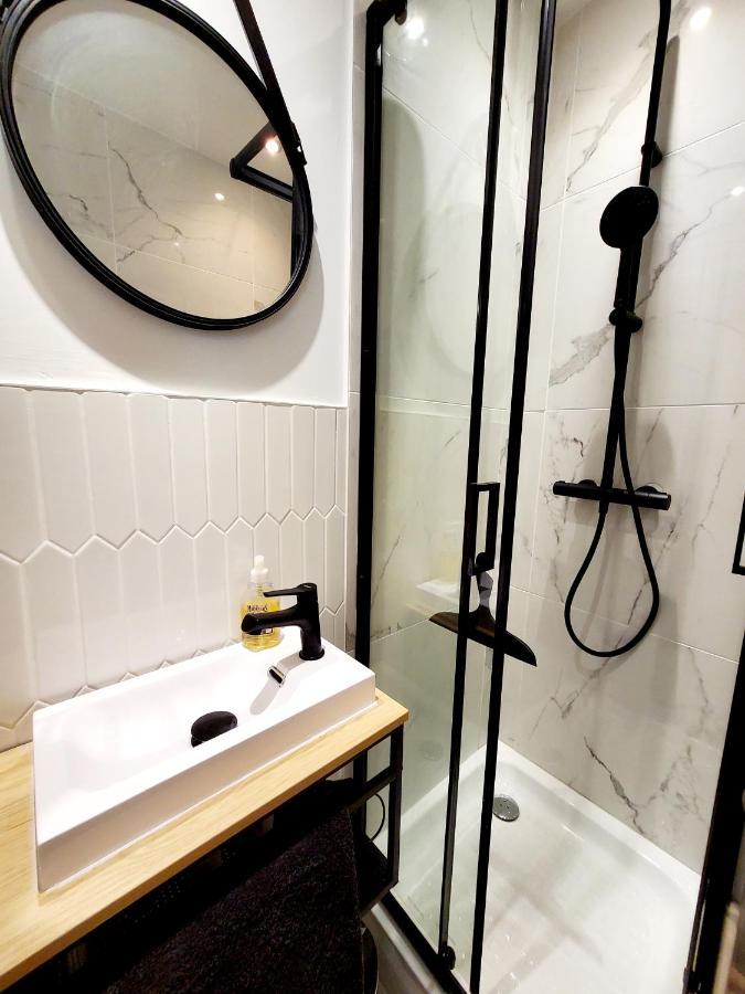 Studio Jeannette Avec Balcon Et Juste A 130 Metres Plage ! Plein Centre ! Wifi - Draps Serviettes Inclus ! トルヴィル＝シュル＝メール エクステリア 写真