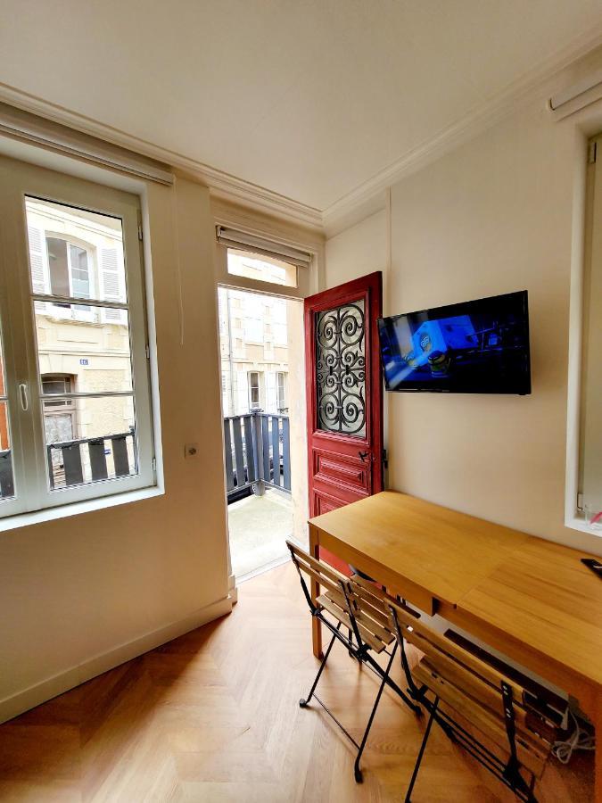 Studio Jeannette Avec Balcon Et Juste A 130 Metres Plage ! Plein Centre ! Wifi - Draps Serviettes Inclus ! トルヴィル＝シュル＝メール エクステリア 写真